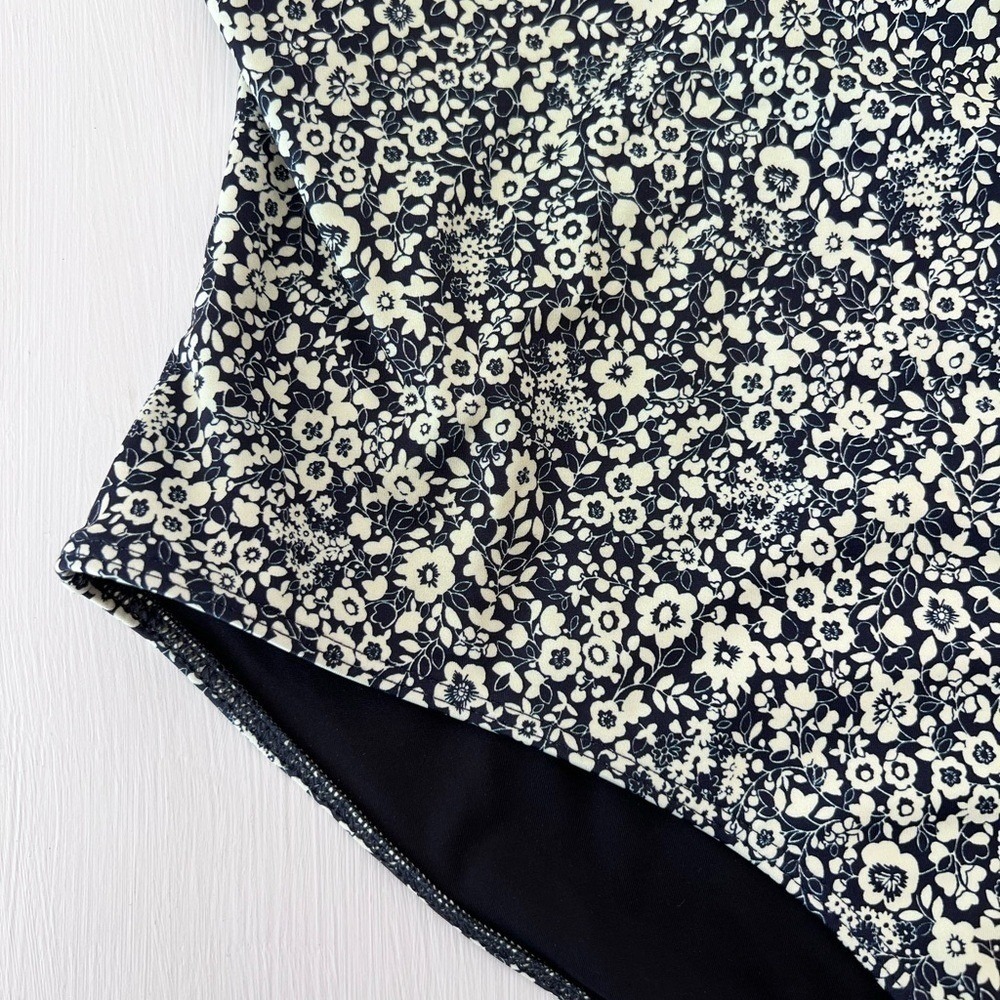 Everlane ReNew One Piece Swimsuit Navy Cream Floral Square Neck Large - Picture 5 of 7